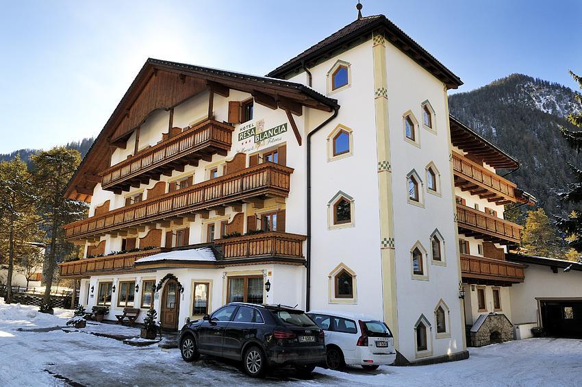 Hotel Resa Blancia San Vigilio Di Marebbe Eksteriør billede
