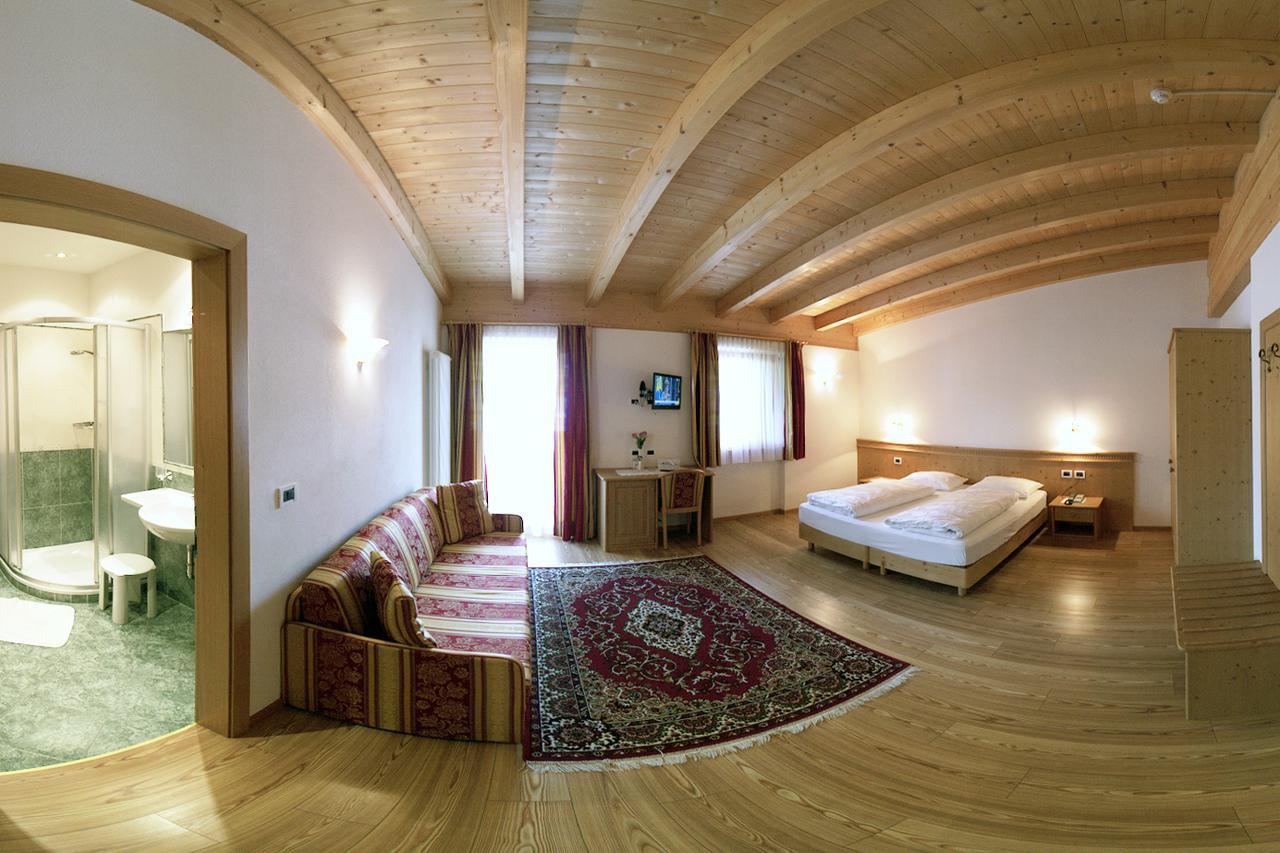 Hotel Resa Blancia San Vigilio Di Marebbe Eksteriør billede